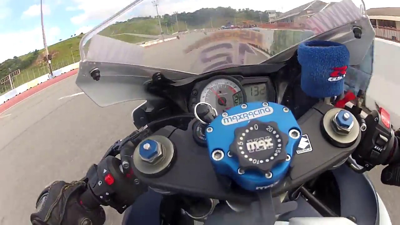 TRACK DAY MEGA SPACE