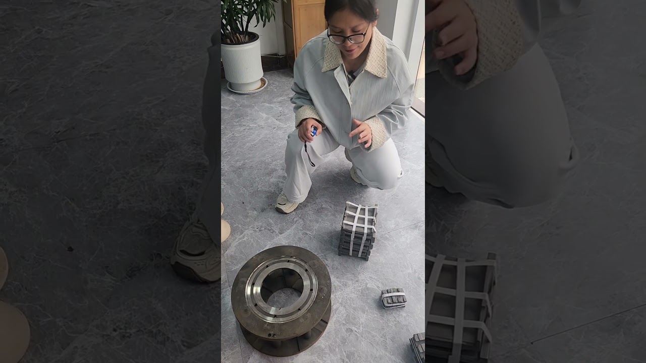 Blast Wheel for Pipe Internal Blasting Machine Size Introduction | BlastKing Since 1982 ⚙️
