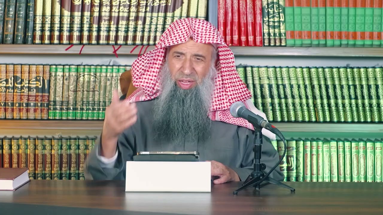 هل يجوز للإمام تعجيل الصلاة وتخفيفها لمصلحته الشخصية؟
