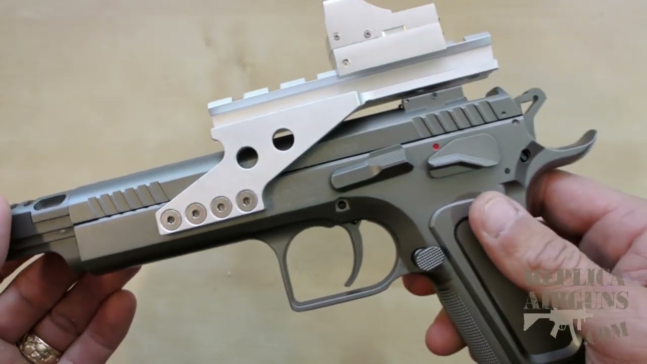 Cybergun Tanfoglio Gold Custom Blowback BB Pistol Table Top Review