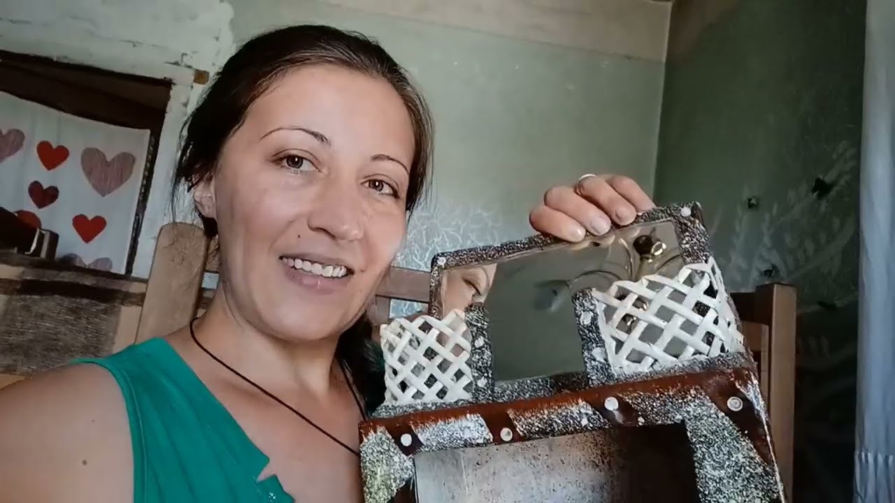 ჩვენი ,,ფანქარ,ტუშ,წენ,პომადა