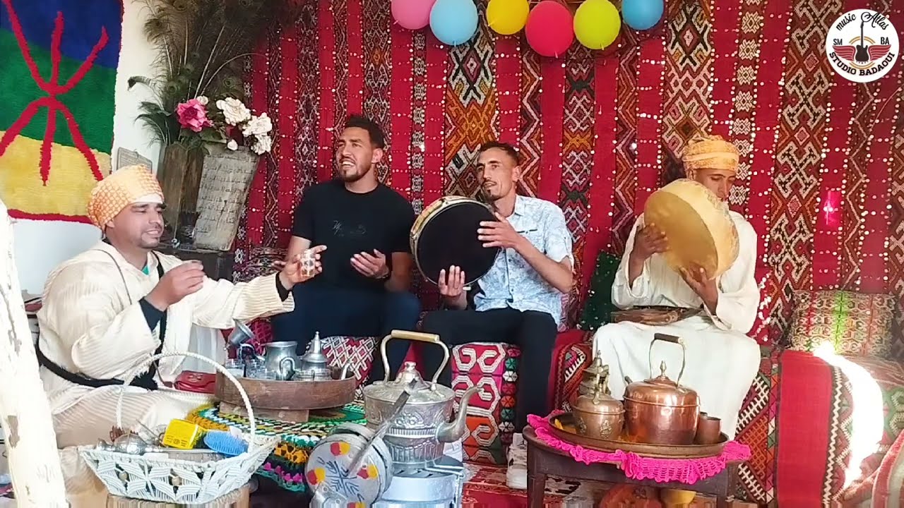 med aghbala et med ouskhmane (awra awra)                                 اغنية امازيغية عصرية رائعة