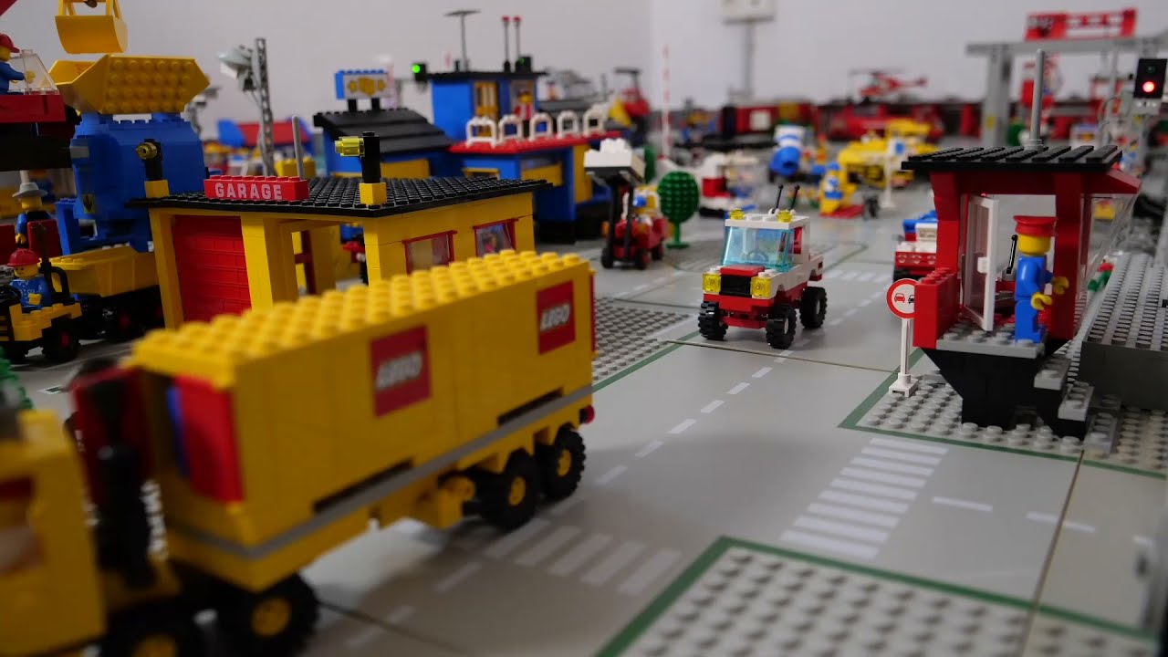 Channel Trailer - Lego 12V Trains - Best of 1980's