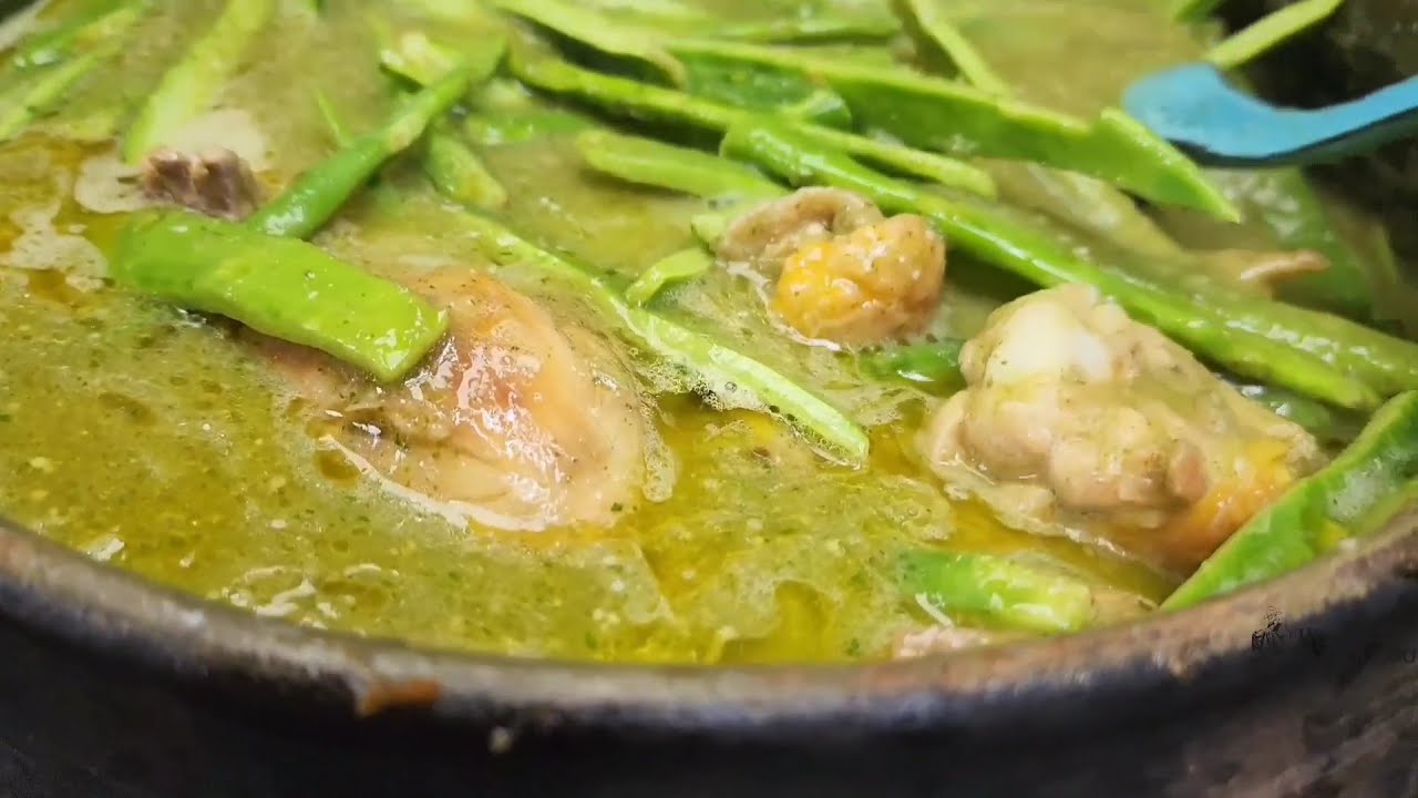 Курица в зеленом соусе с кактусовыми подушечками 😍🔥