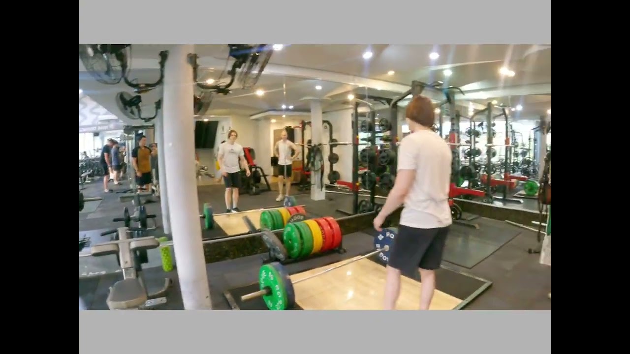 Phòng tập gym ở trung tâm thành phố Nha Trang 