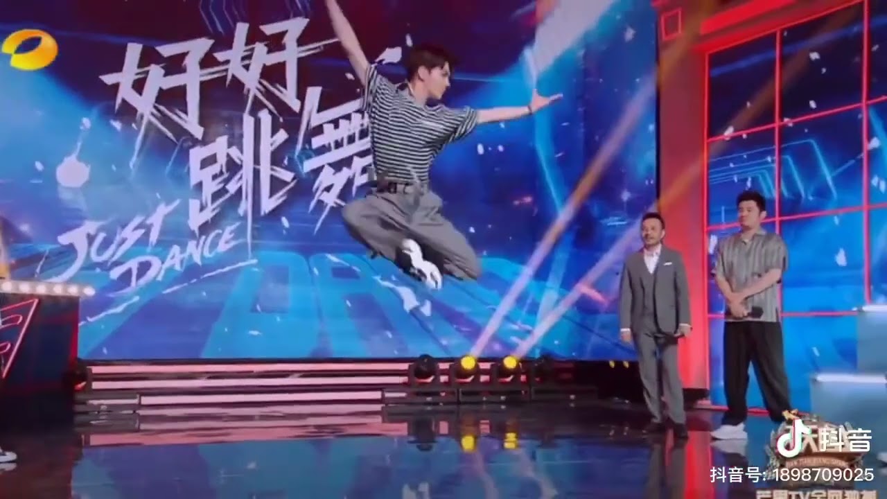 XiaZhiguang 夏之光 can fly🌀 - his amazing skills