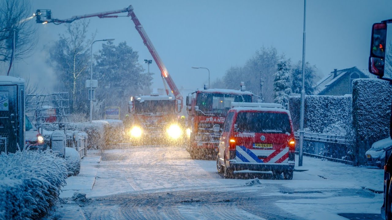 Grote Brand in Loods in Moerkappelle (15-02-2026)