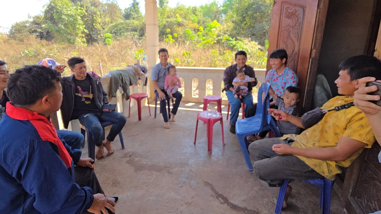 Zoo siab kawg tais nkauj ntxias lawv tuaj ua valentine os