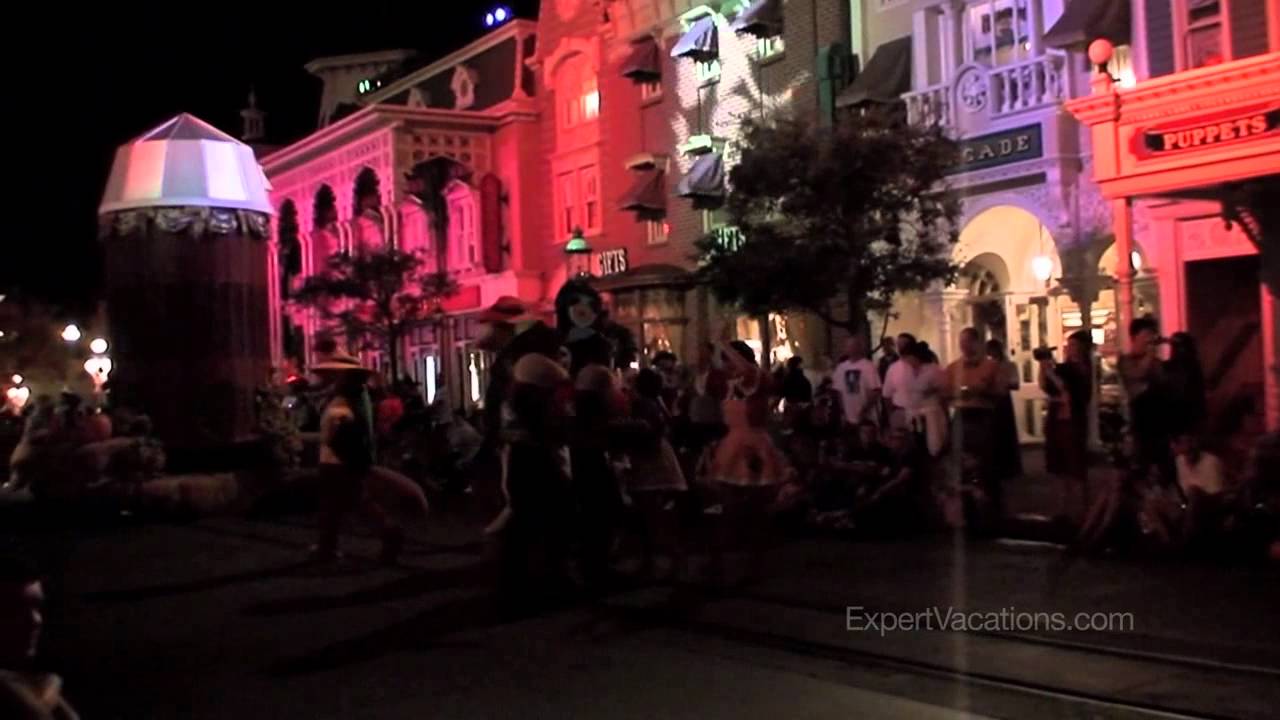 Mickey's Boo To You Halloween Parade - Walt Disney World - 2006