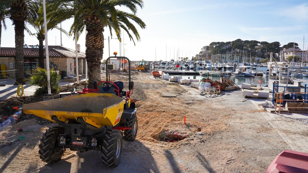 Sanary - Le chantier aux abords du port avance bien !