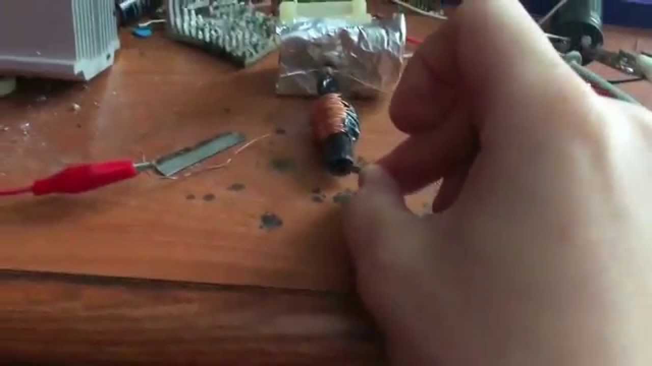 Mini coilgun shoots nails