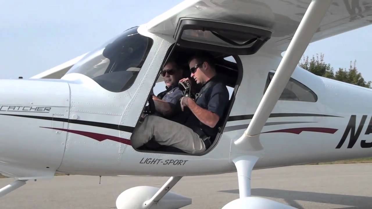 Cessna Skycatcher visits the University of Michigan Flyers