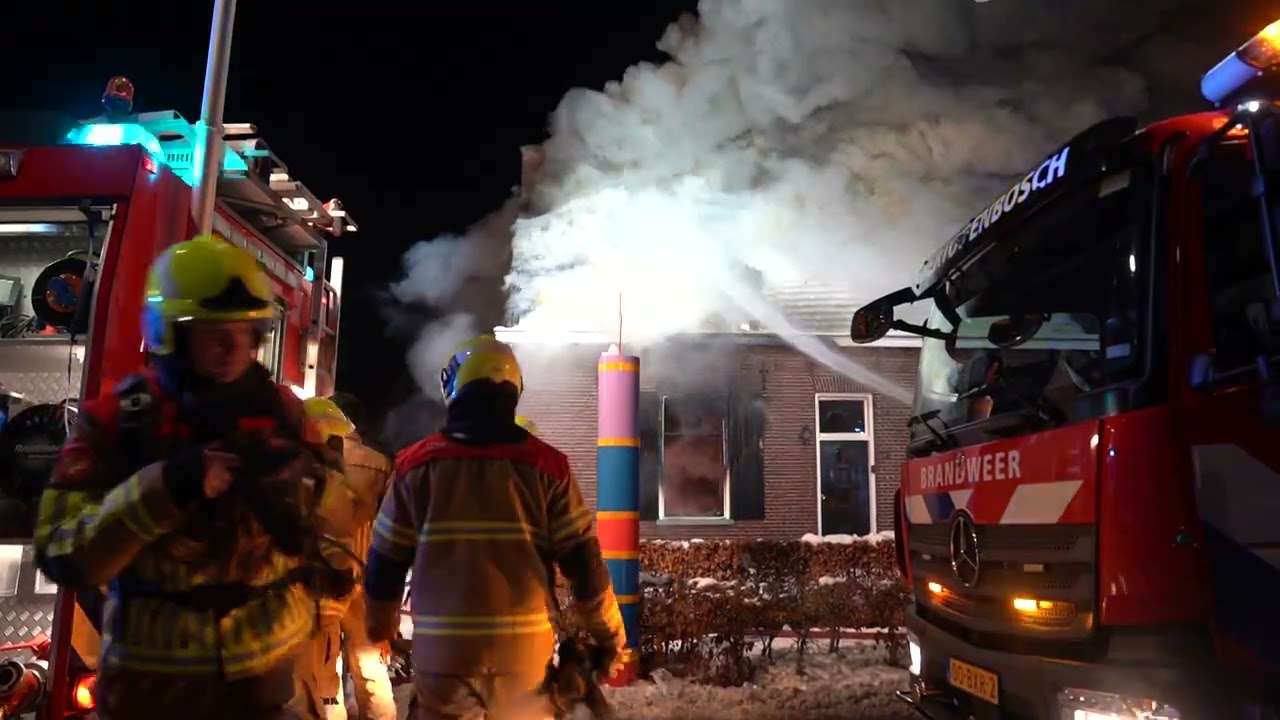 Woning in Haaren volledig verwoest door uitslaande brand (Bart Meesters)5 januari 2026