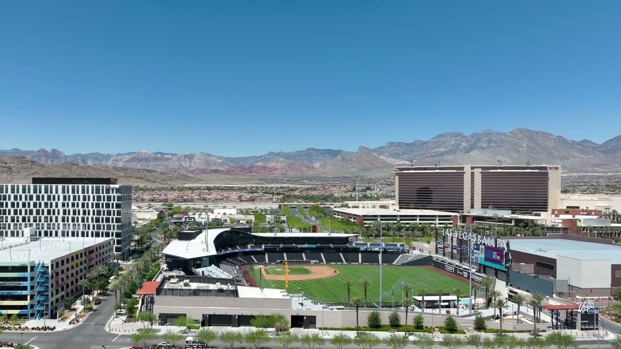 Beautiful new homes in Summerlin at Mockingbird by Lennar Las Vegas