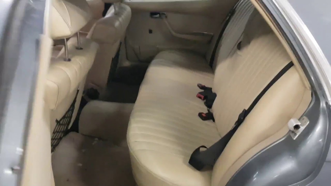 Mercedes 450 SEL 6,9 Startup and testdrive