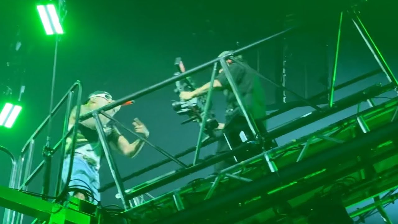 Feid - 50 PALOS (Live in Chicago 2024)