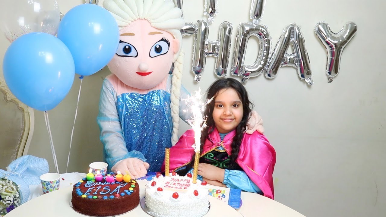 حفلة عيد ميلاد السا !!🎂 !Frozen Elsa Happy Birthday