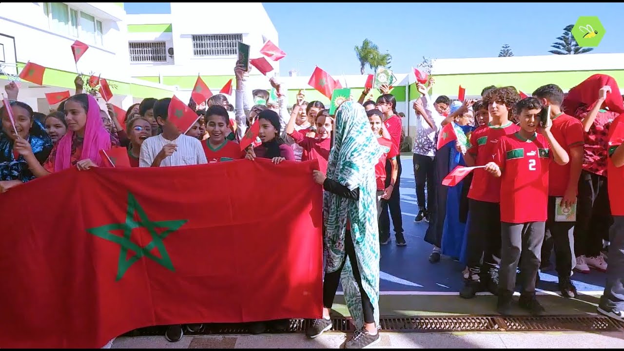 تلاميذ مدرسة ابن البشير يحتفلون بالذكرى 49 للمسيرة الخضراء