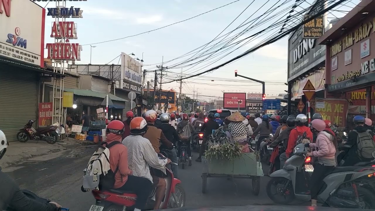 Dừng sản xuất... Táo quân?