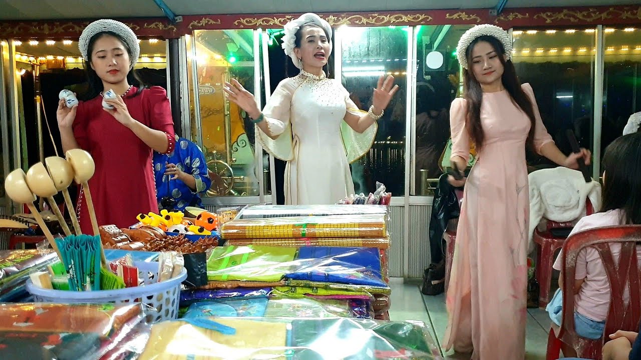 Ngồi thuyền rồng thưởng thức ca Huế trên sông Hương (mới nhất 2024) | Bản Sắc Việt