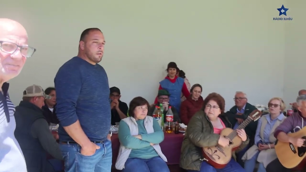 Churrasco de sexta-feira marcado por convívio e cantoria