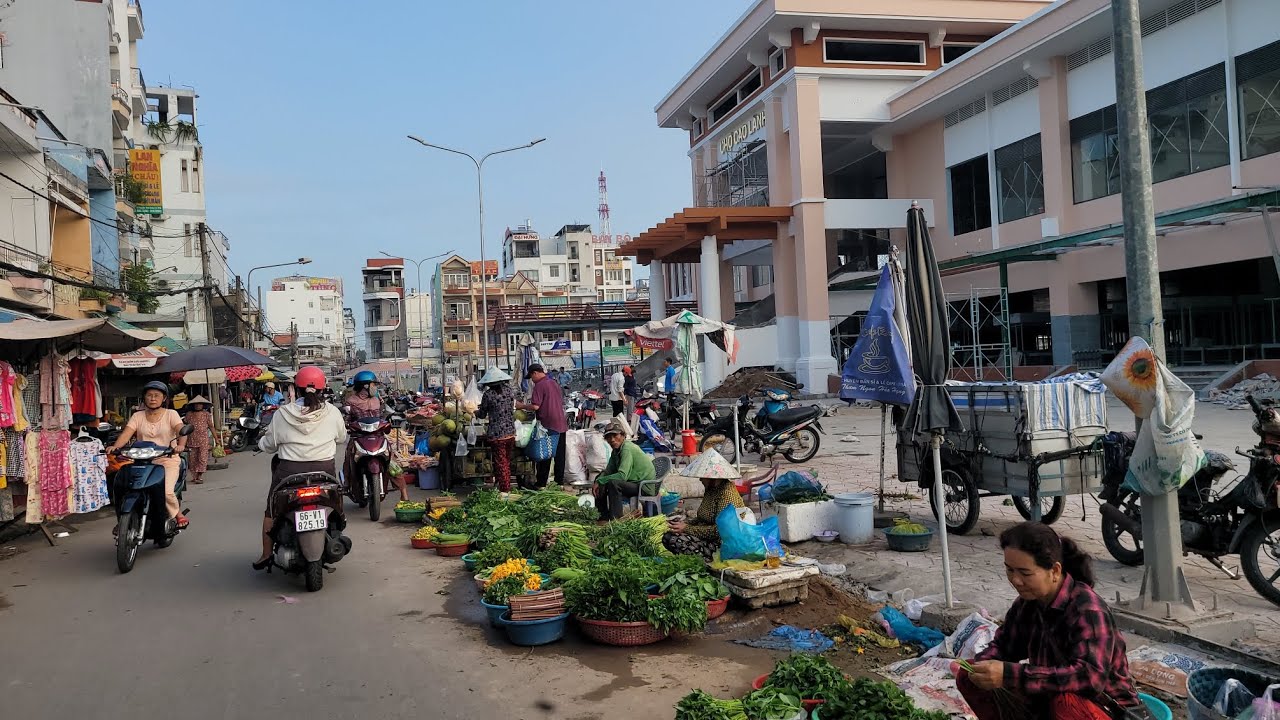 CĂNG QUÁ CHỢ CHẠY CAO LÃNH NGƯỜI BÁN Ế QUÁ