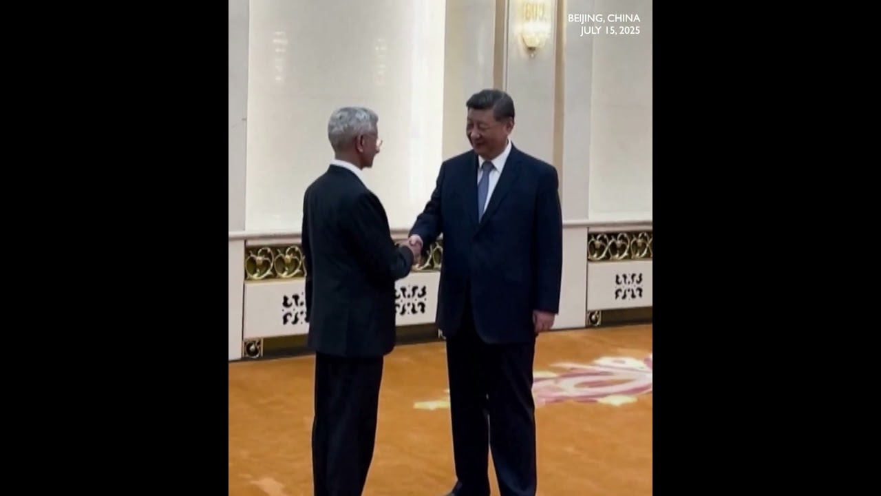 Chinese President Xi Jinping meets with Indian foreign minister Jaishankar