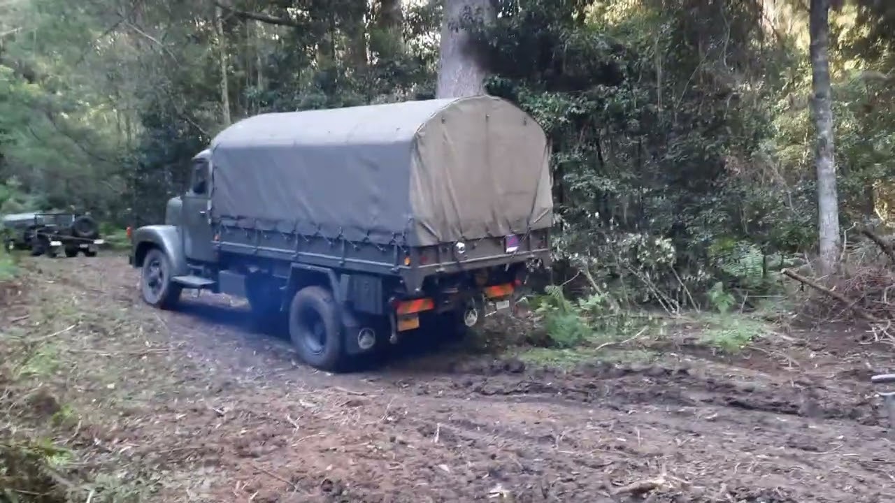 Saurer 2DM using winch at Kangaroo Valley