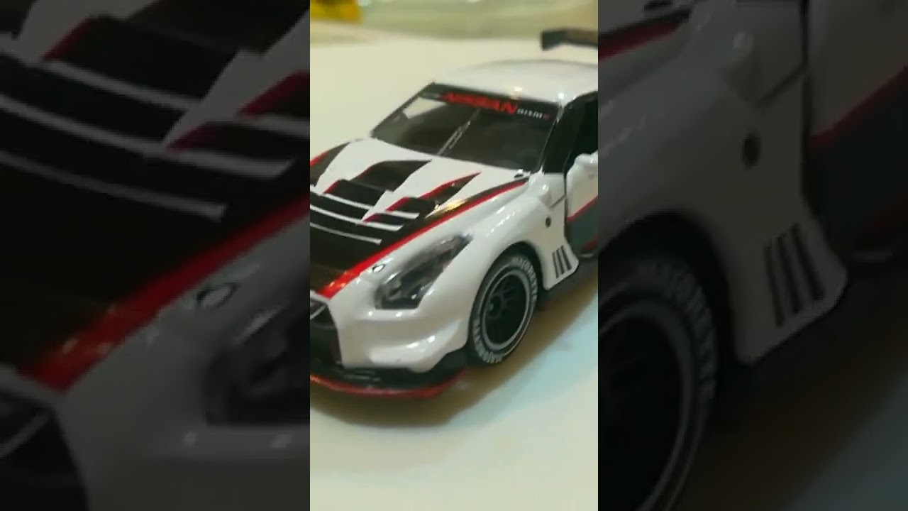 Nissan GTR Majorette Magic