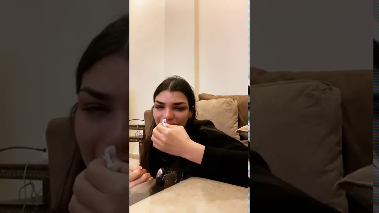 جويل بدر تبكي بحرقة بسبب وفاة صديقها المتحول سوزي