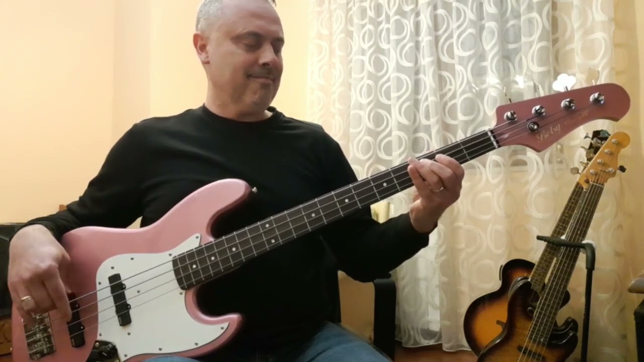 Lulù l'angelo tra i fiori (Bass Cover) - Rocking Horse