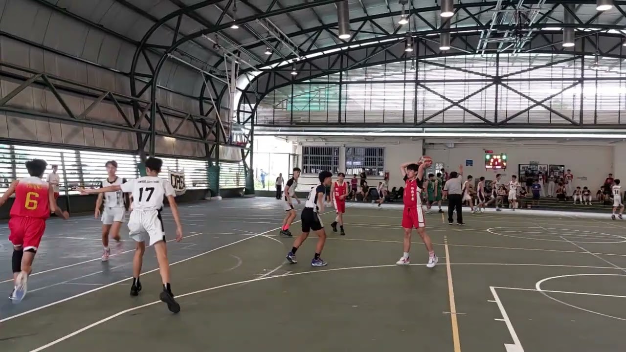 raffles cup 17/11/2022 U 17 boys final. team swiss cottage vs jurong sec. 1st qtr