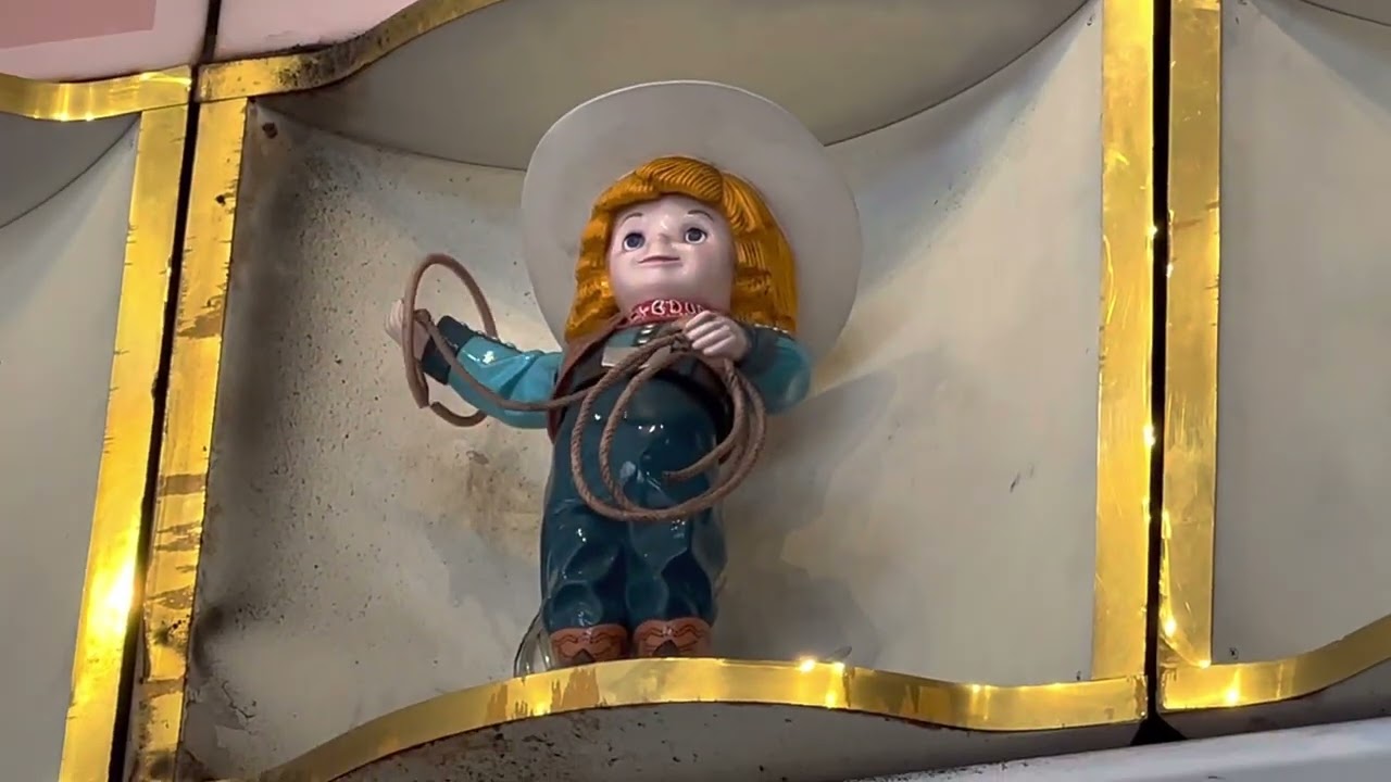 20230517 高雄SOGO時鐘近拍