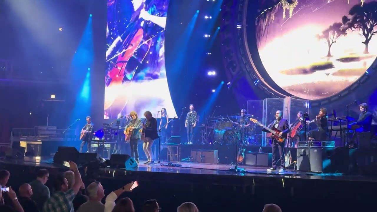 ELO Jeff Lynne - Can't Get It Out Of My Head- Chicago United Center - 09/27/2024