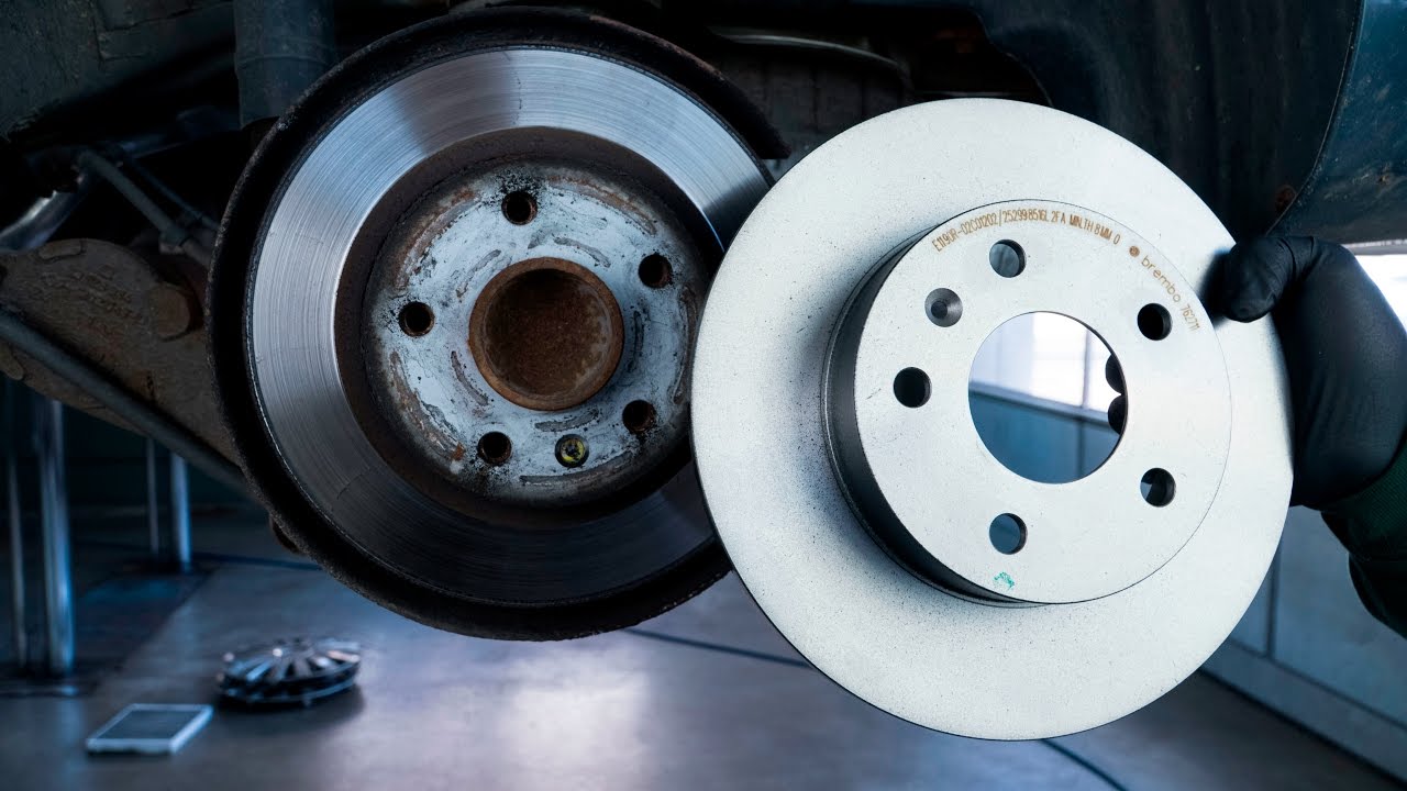 Opel Zafira B Bremsscheiben und Beläge hinten wechseln
