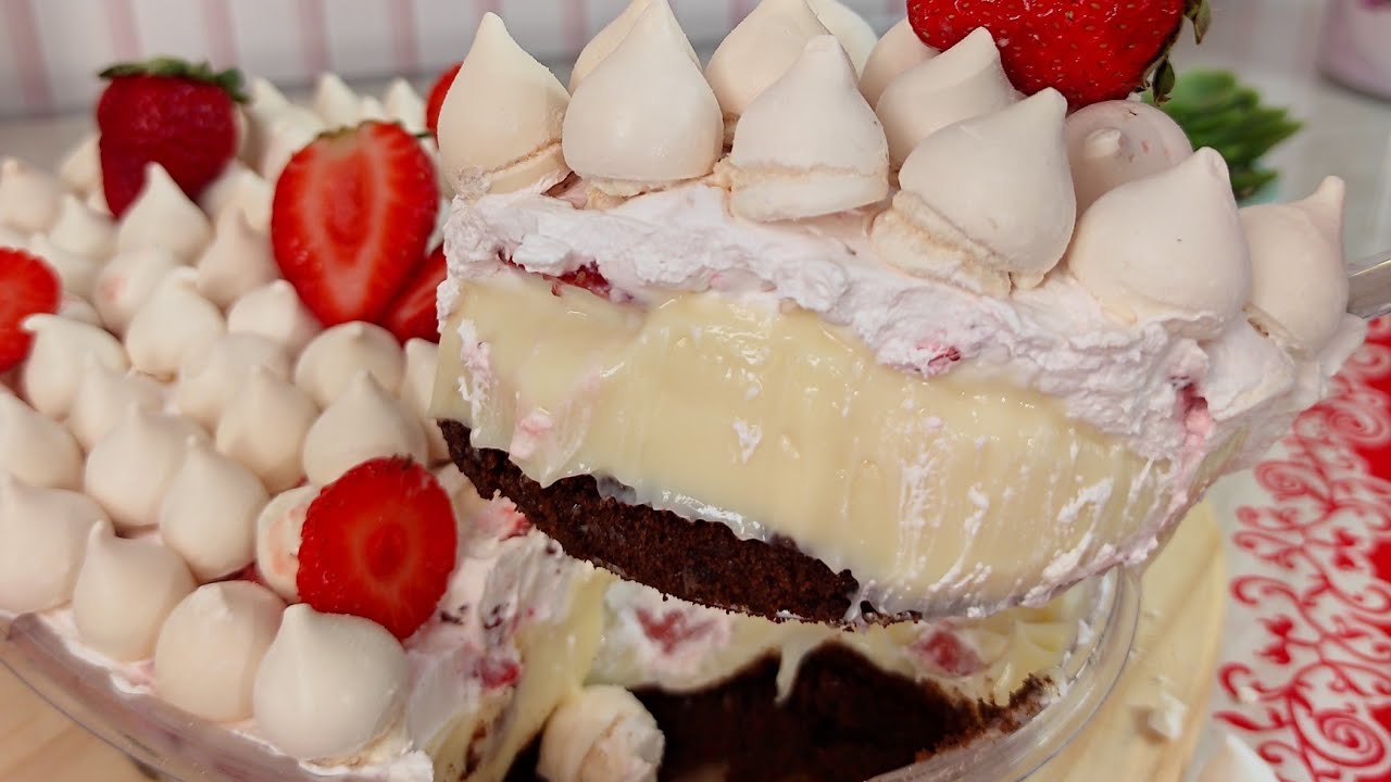 TORTA DE MORANGOFFE NA TRAVESSA, SIMPLES E MUITO F&Aacute;CIL DE FAZER - SOBREMESA ESPECIAL DE NATAL