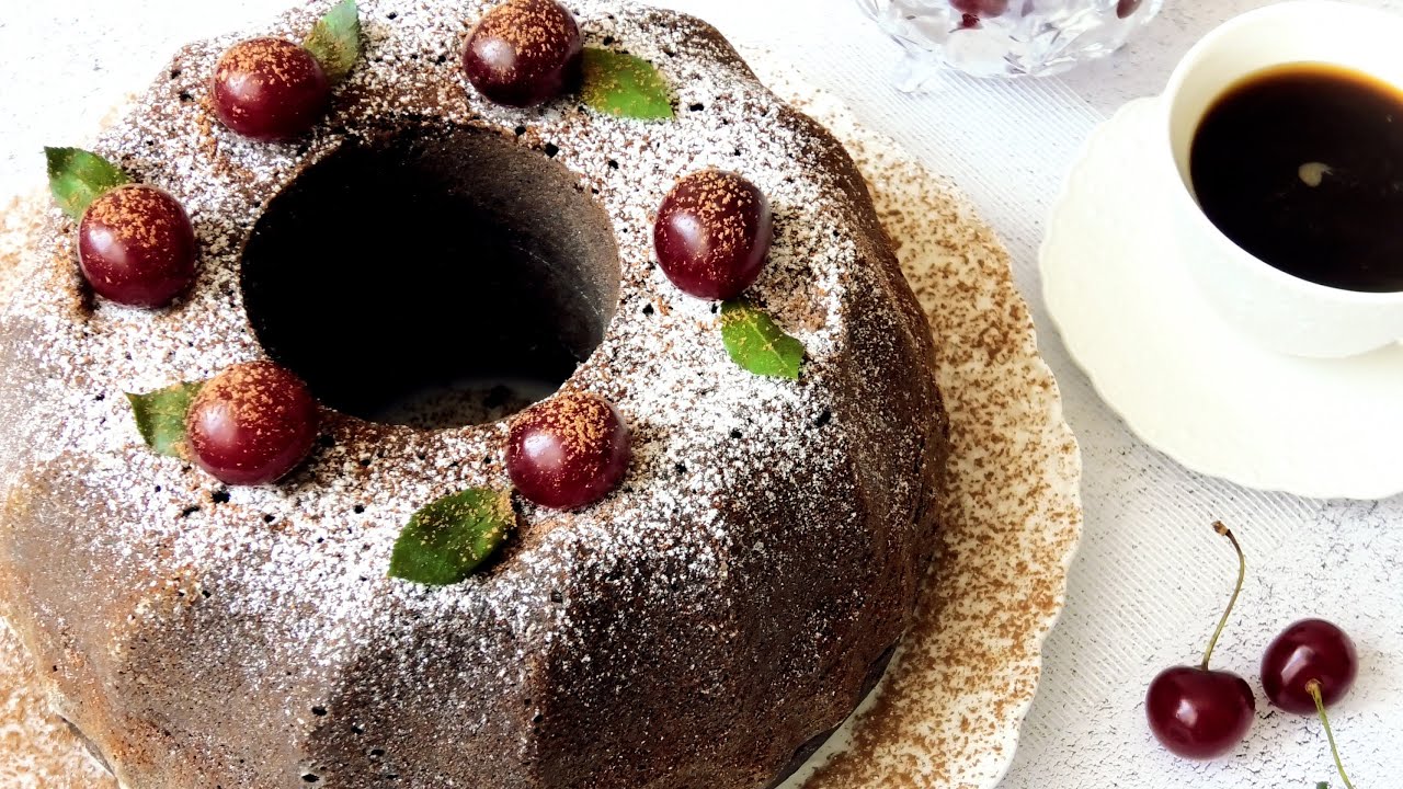 Изысканный ШОКОЛАДНЫЙ🍫 КЕКС с ВИШНЕЙ🍒 И СЫРОМ!🧀//Chocolate cupcake with cherries and cheese