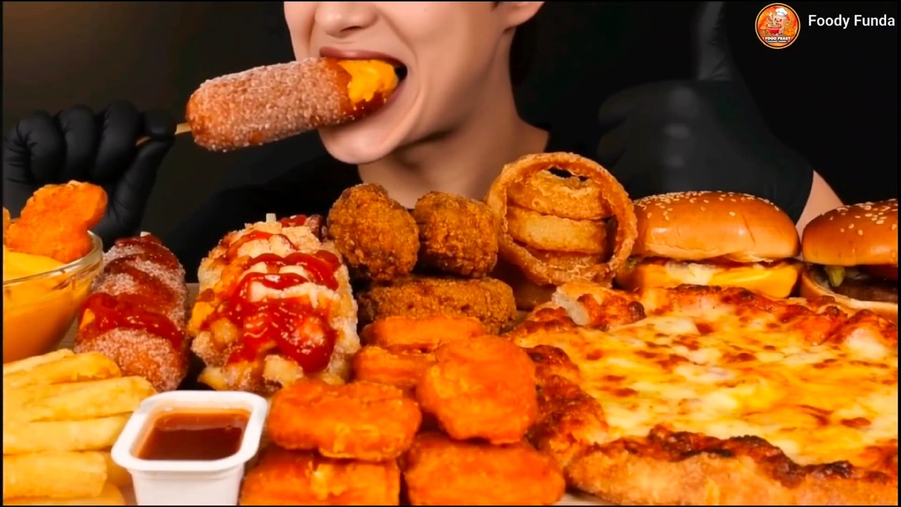 MUKBANG EATING SPICY FRIED CHICKEN | SPICY FOOD EATING CHALLENGE PIZZA AND BURGERS NUGGETS