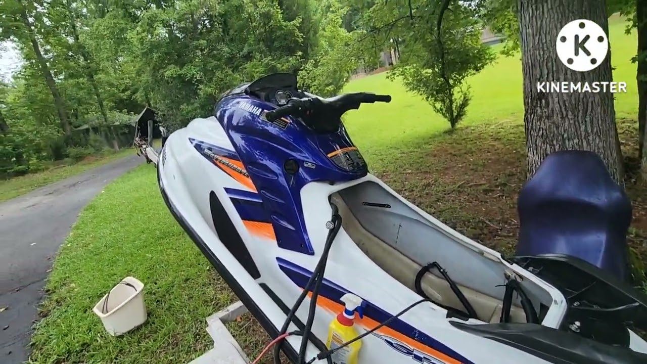 How I clean  old dirty jet ski hulls.