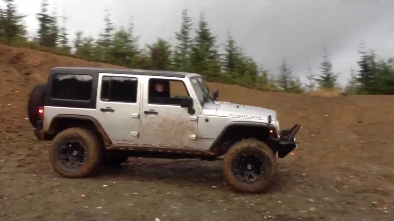 2012 Jeep Rubicon Crawling with Rubicon Express Lift