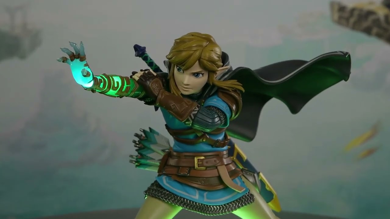 The Legend of Zelda™: Tears of the Kingdom – Link | Exclusive Edition Showcase