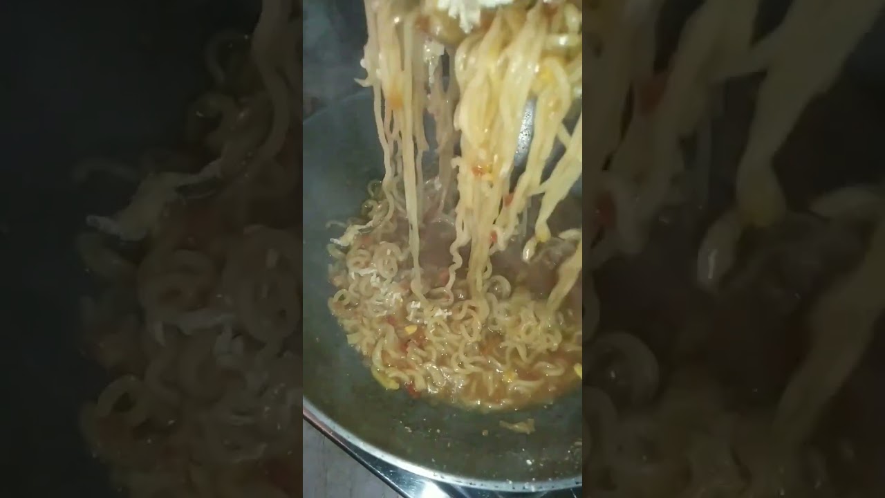 #shortvideoviral #asmar #asmrfood #maggieholmes #eggmagie