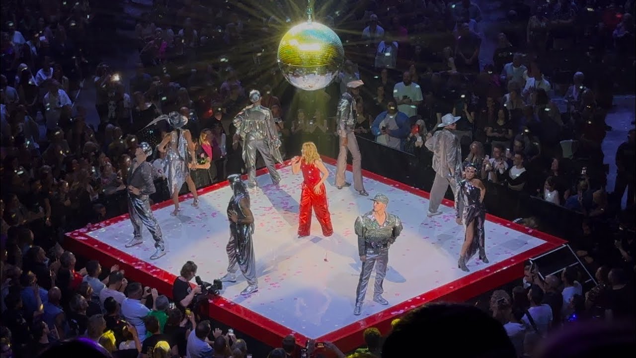 KYLIE MINOGUE LIVE  ADELAIDE SUPERNOVA TENSION TOUR 2 FEB 18TH 2025