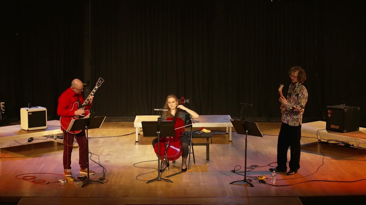 POLiTi TRiO : 
