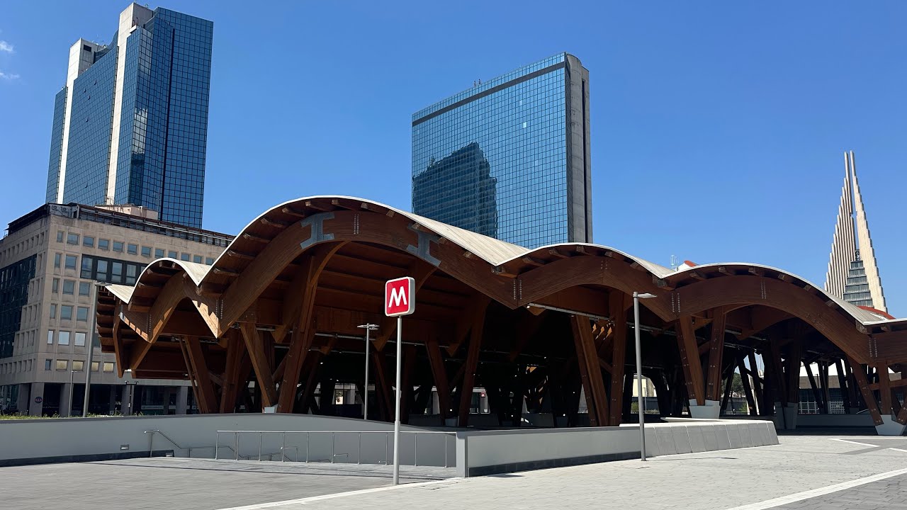 CENTRO DIREZIONALE - METRO linea 1 #metro #centrodirezionale #linea1