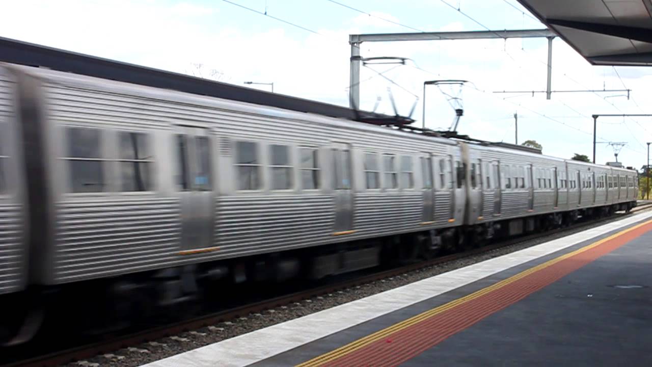 Hitachi 275M-T-276M-287M-T-288M at Cardinia Road