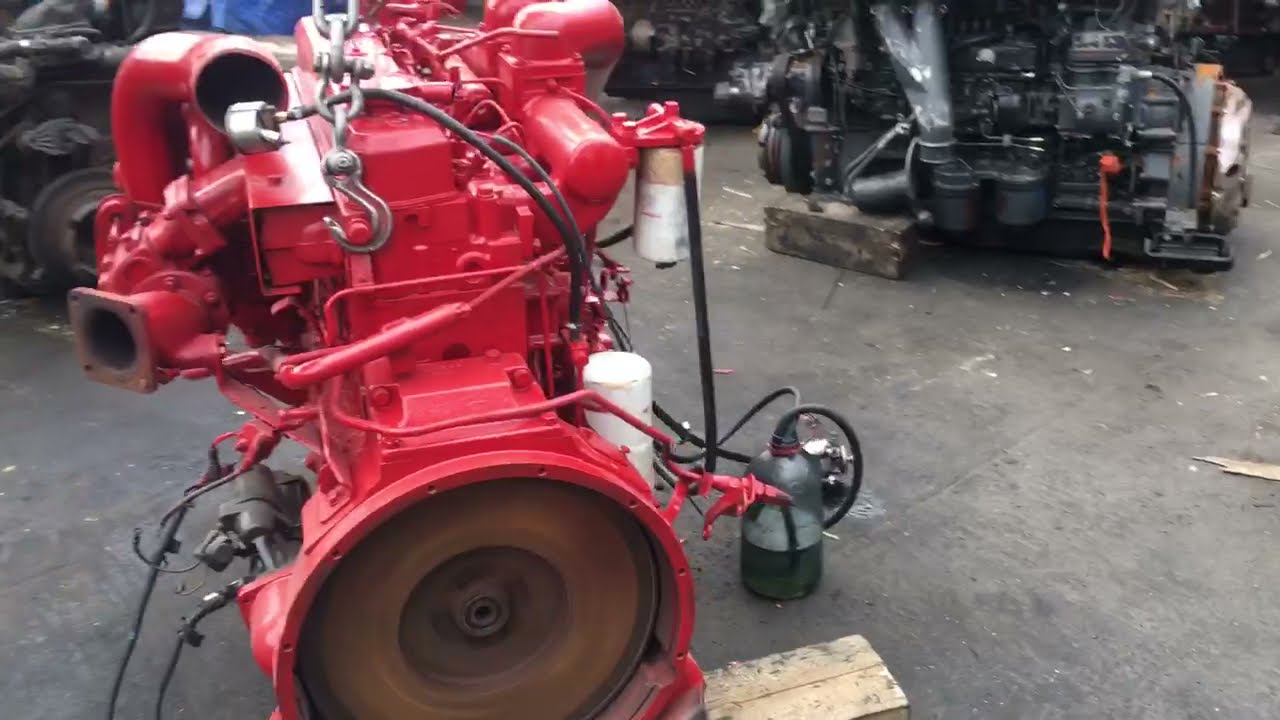 Запуск двигателя на De12 Tis  на Daewoo Novus Doosan с замерами давления масла
