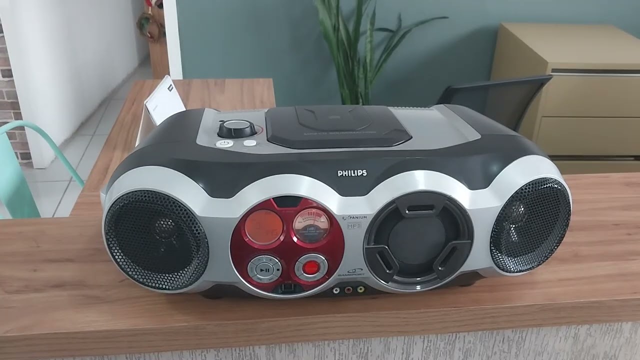 Boombox philips az2558 tocando sonzera !!!
