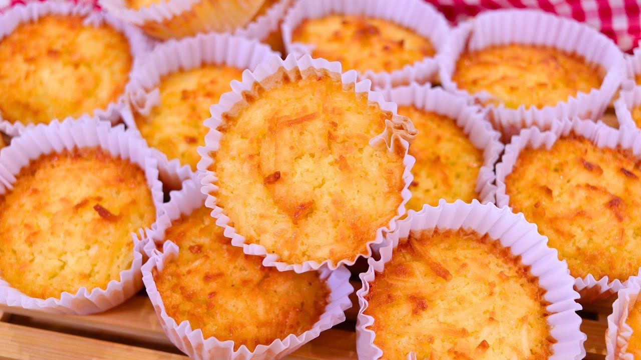 QUEIJADINHA RÁPIDA E FÁCIL MOLHADINHA POR DENTRO E COM CASQUINHA POR FORA! | RECEITA DE FESTA JUNINA
