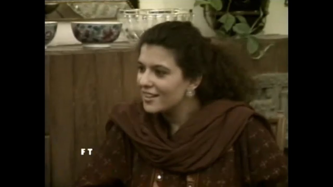 Parosi (1990) Episode 3 | Classic Pakistani Drama by Haseena Moin | Old PTV Drama